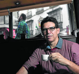 Edmundo Paz Soldán se mueve entre el horror y la poesía en Las Visiones